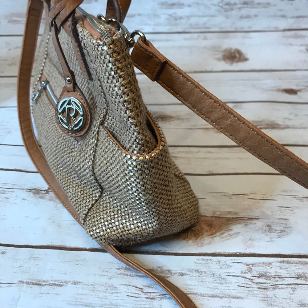 Relic Tan/Gold Basket Weave Handbag - Picture 6 of 8